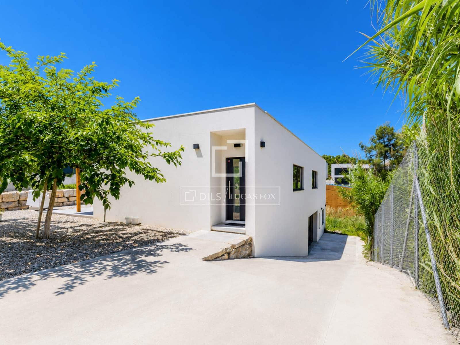 4 bedroom Villa for sale in Sant Pere de Ribes with pool garage - € 1,100,000 (Ref: 9860780)