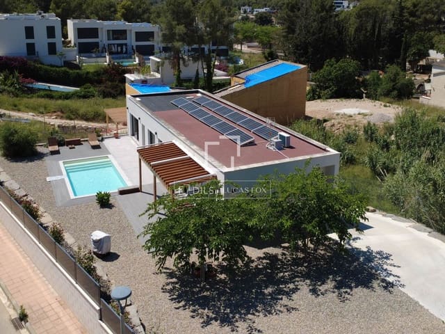 4 bedroom Villa for sale in Sant Pere de Ribes with pool garage - € 1,100,000 (Ref: 9860780)