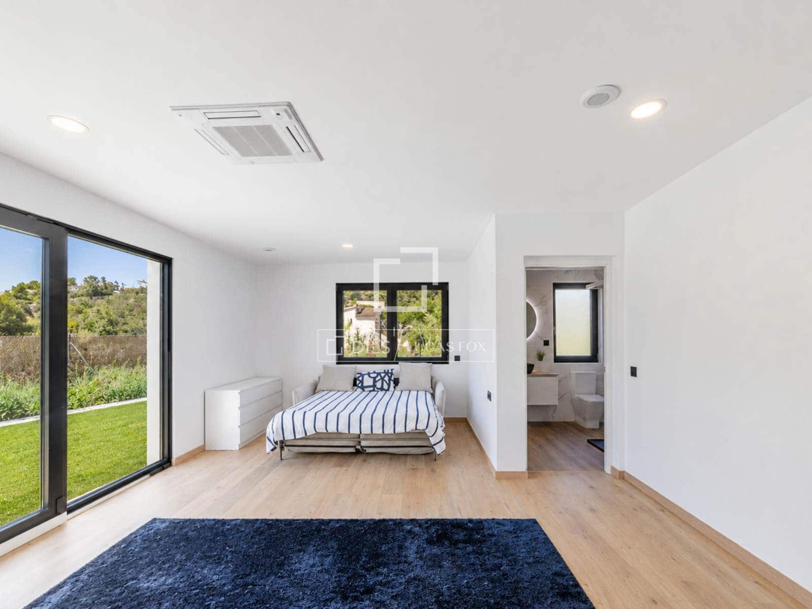 4 bedroom Villa for sale in Sant Pere de Ribes with pool garage - € 1,100,000 (Ref: 9860780)