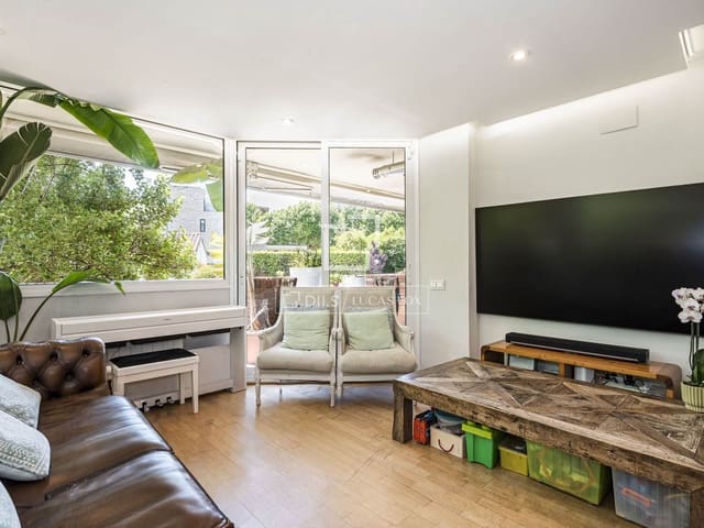 4 sypialnia Apartament na sprzedaż w Sant Cugat del Vallès z basenem garażem - 890 000 € (Ref: 9860781)