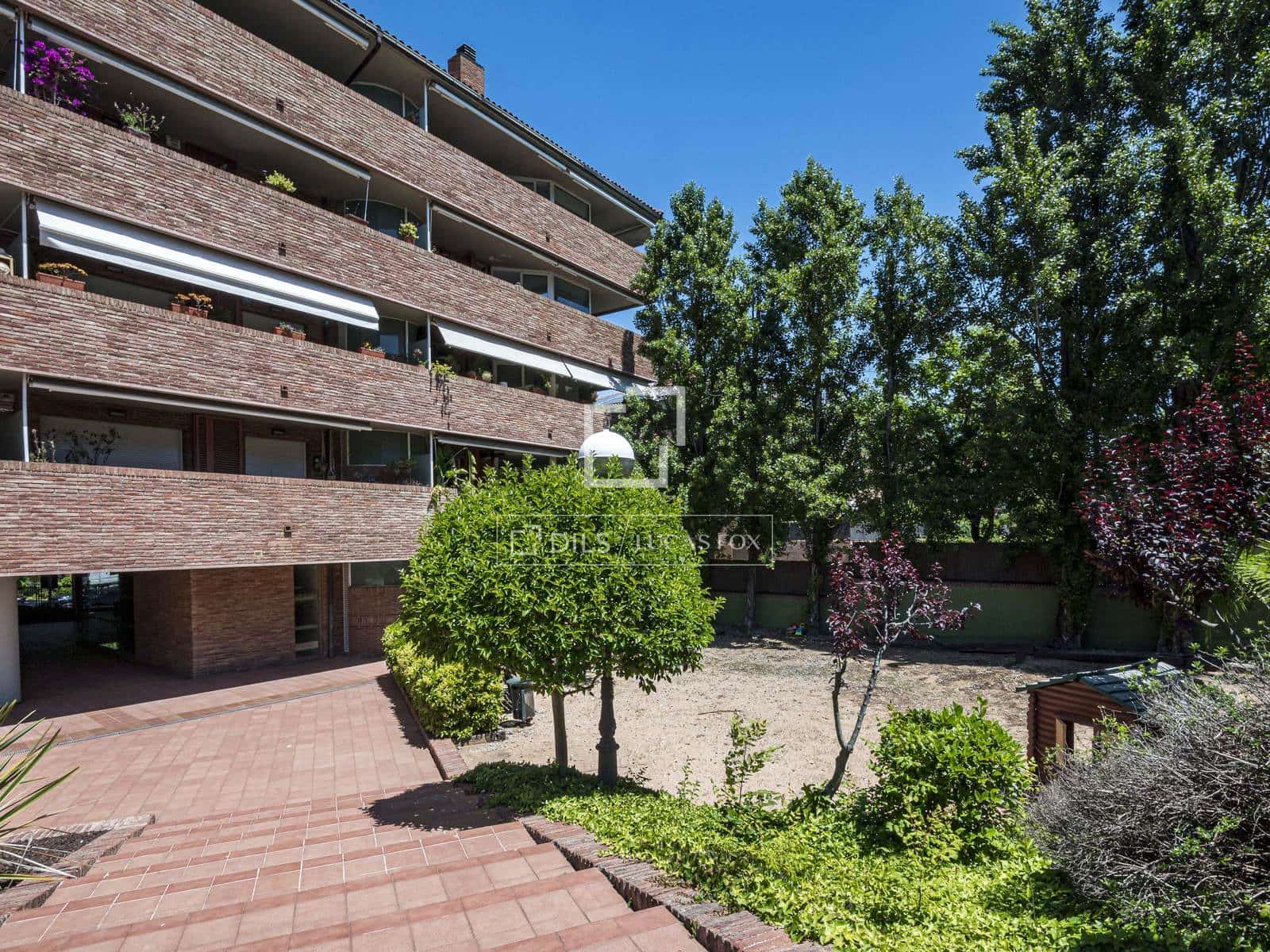 4 slaapkamer Appartement te koop in Sant Cugat del Valles met zwembad garage - € 890.000 (Ref: 9860781)