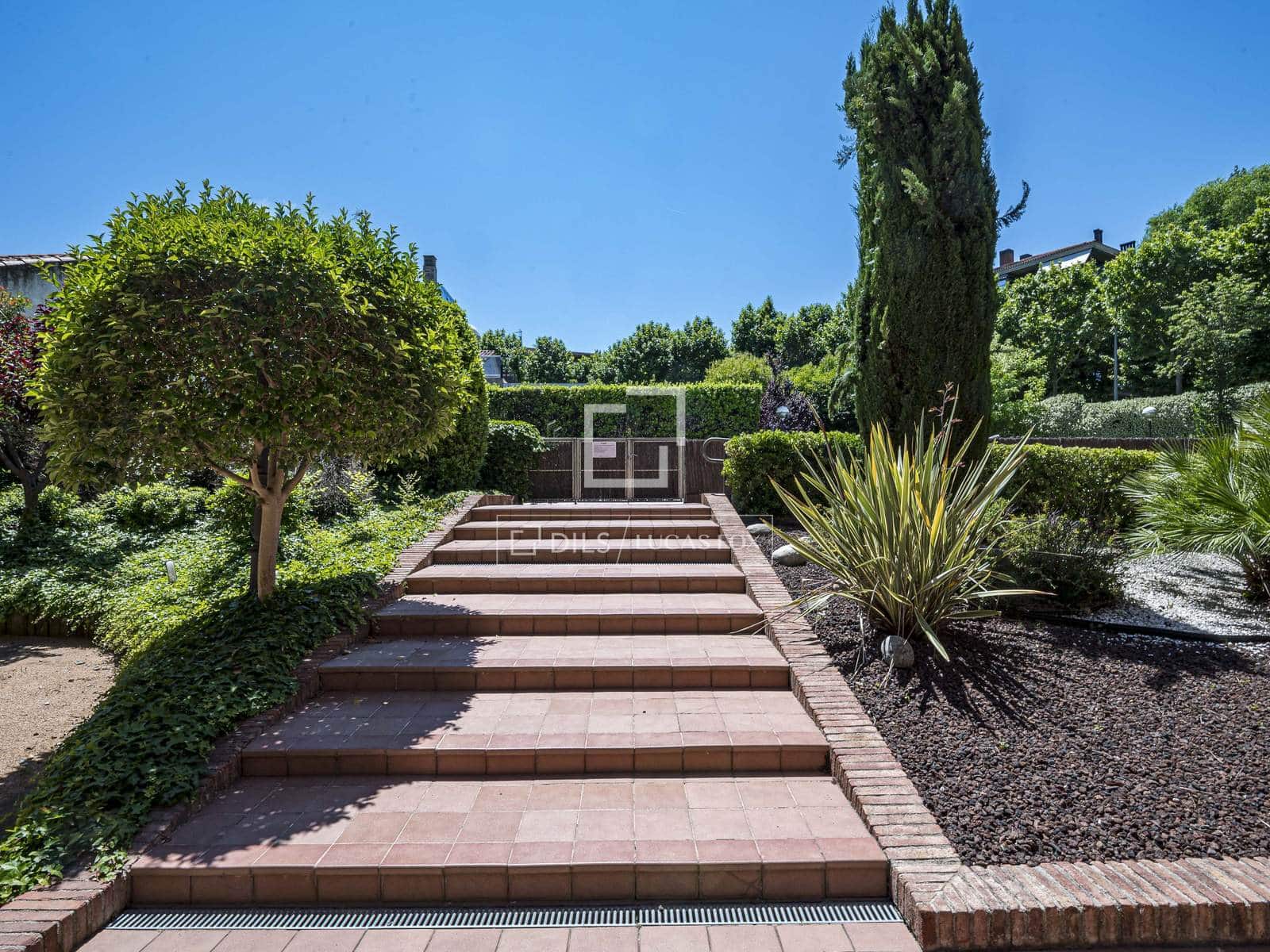 4 slaapkamer Appartement te koop in Sant Cugat del Valles met zwembad garage - € 890.000 (Ref: 9860781)