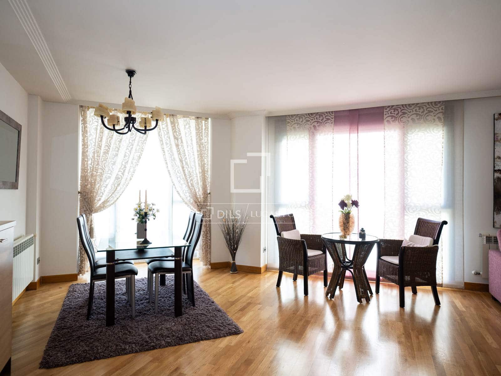 4 sovrum Lägenhet att hyra i Madrid stad med garage - 3 300 € (Ref: 9860782)