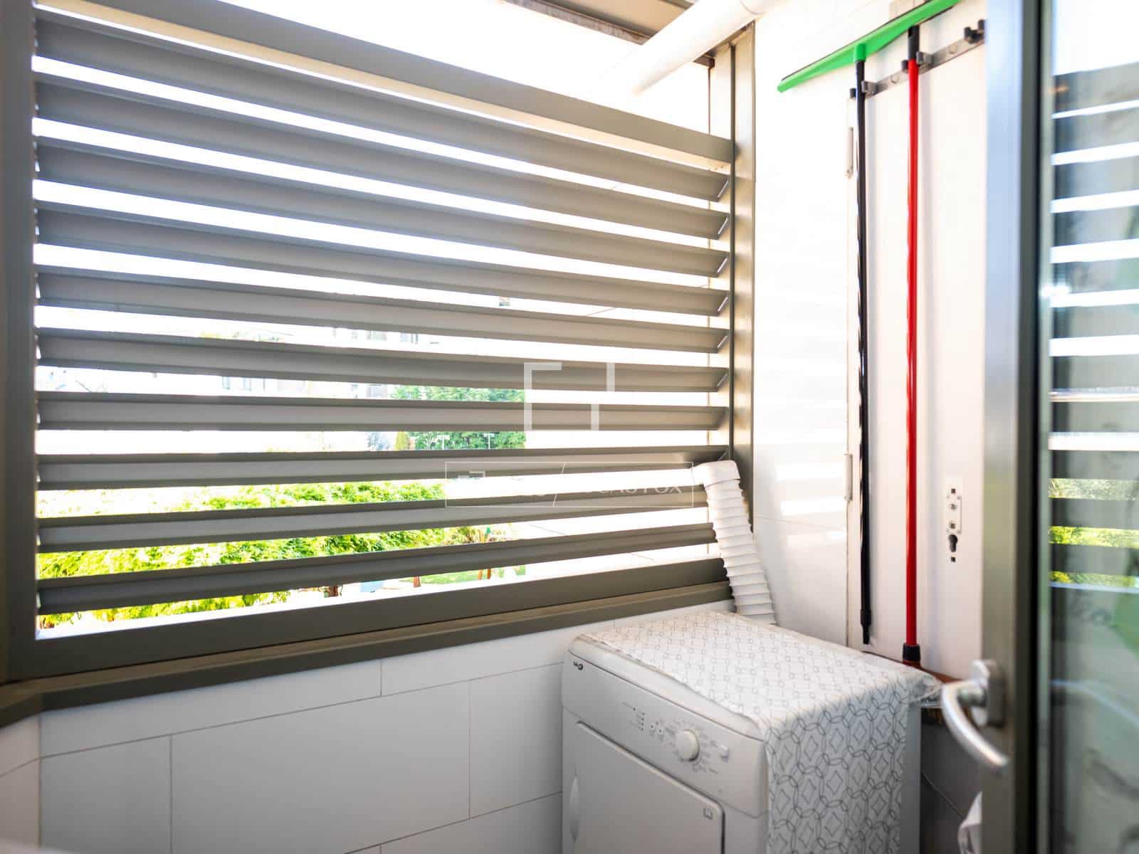 4 sovrum Lägenhet att hyra i Madrid stad med garage - 3 300 € (Ref: 9860782)