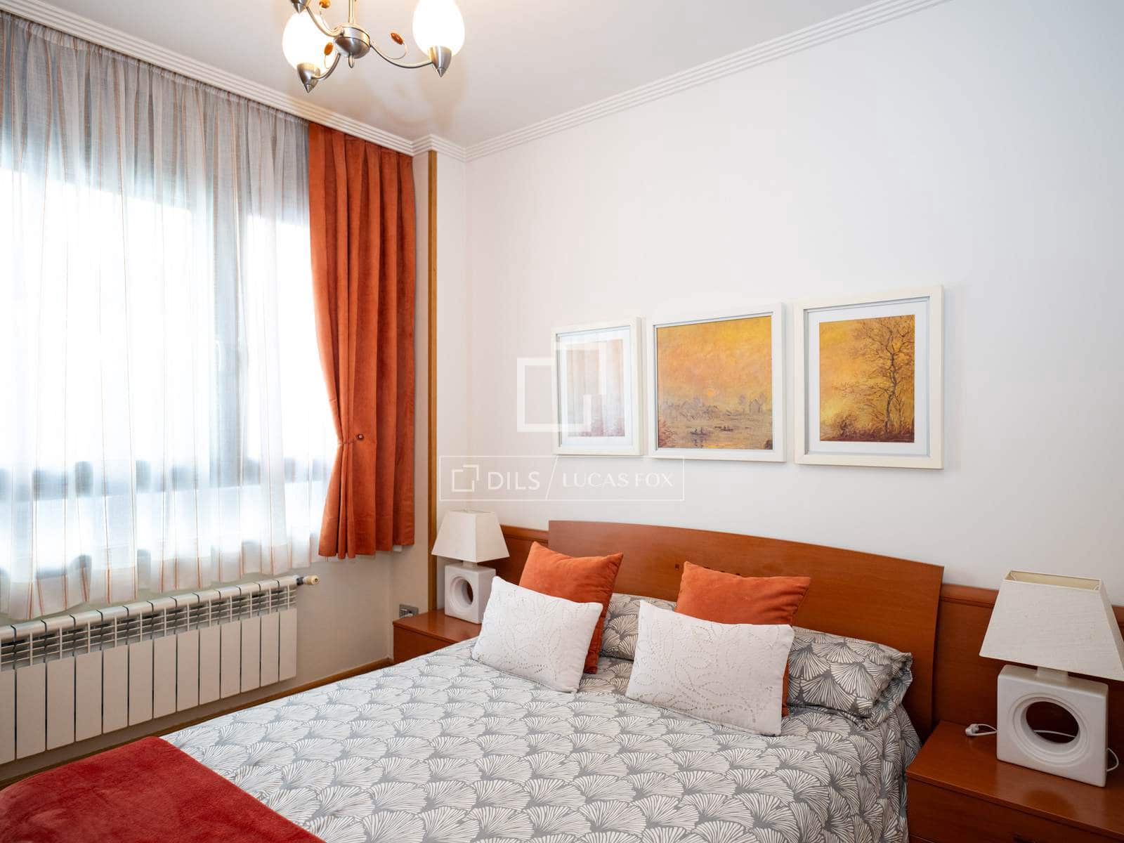 4 sovrum Lägenhet att hyra i Madrid stad med garage - 3 300 € (Ref: 9860782)