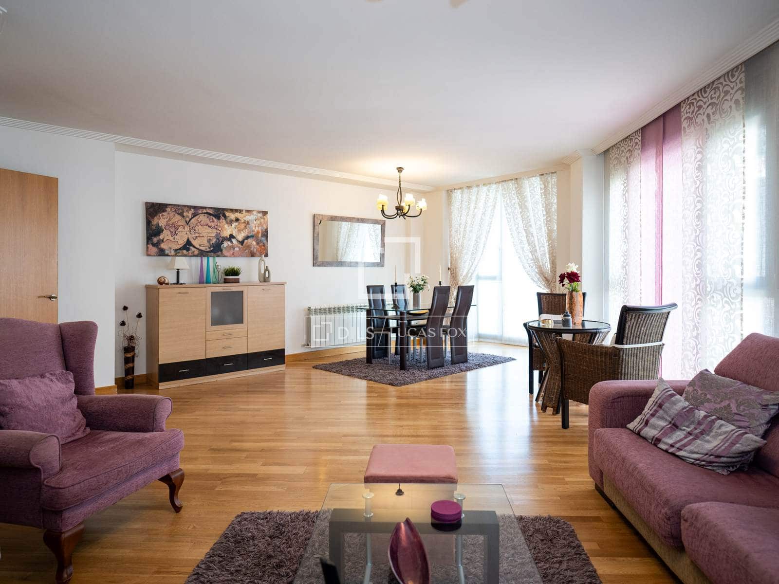 4 sovrum Lägenhet att hyra i Madrid stad med garage - 3 300 € (Ref: 9860782)