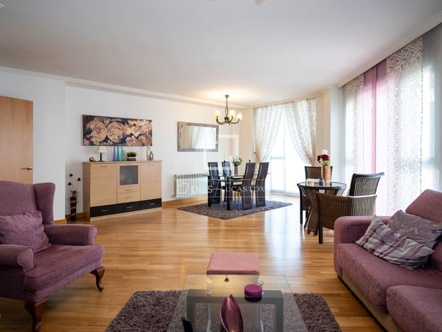 4 sovrum Lägenhet att hyra i Madrid stad med garage - 3 300 € (Ref: 9860782)