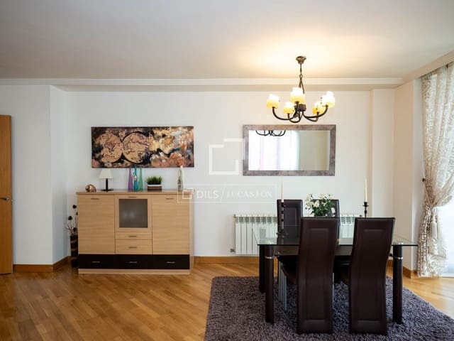 4 sovrum Lägenhet att hyra i Madrid stad med garage - 3 300 € (Ref: 9860782)