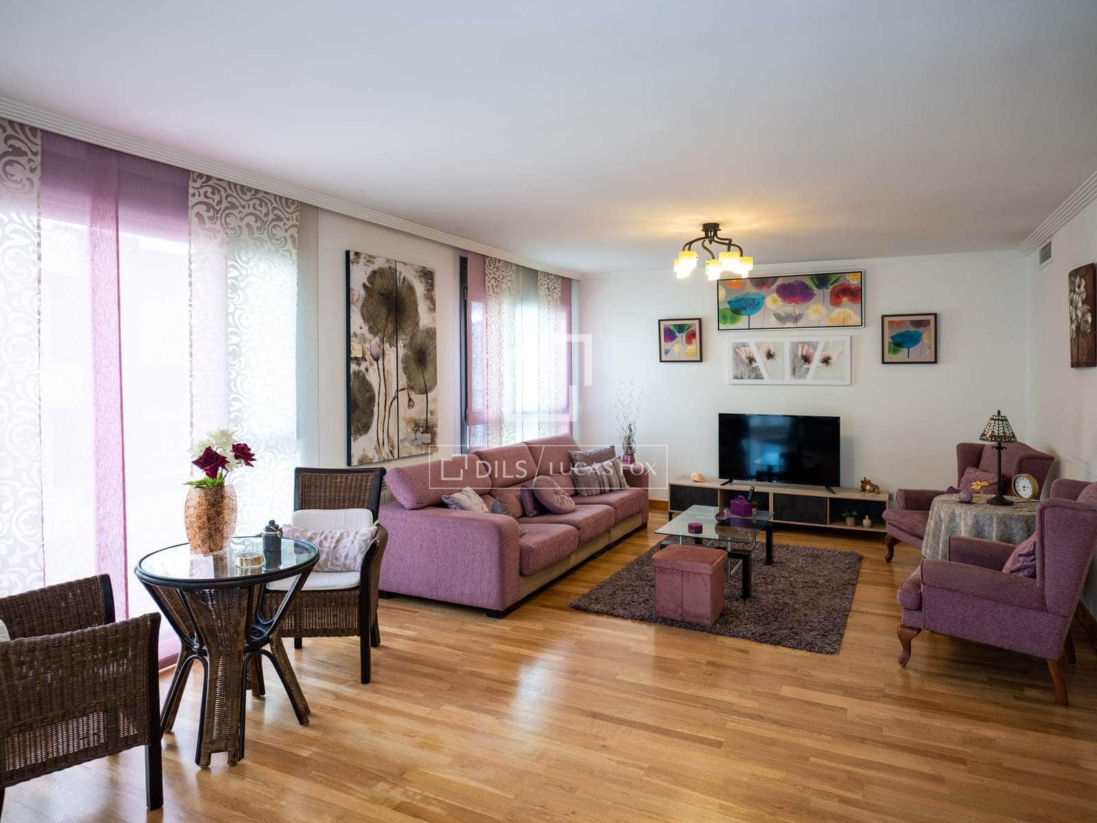 4 sovrum Lägenhet att hyra i Madrid stad med garage - 3 300 € (Ref: 9860782)