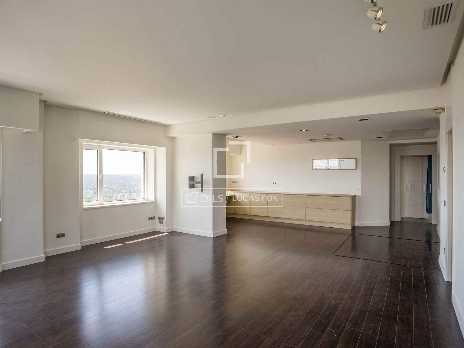 2 sypialnia Apartament do wynajęcia w Miasto Madryt z basenem garażem - 4 000 € (Ref: 9860783)