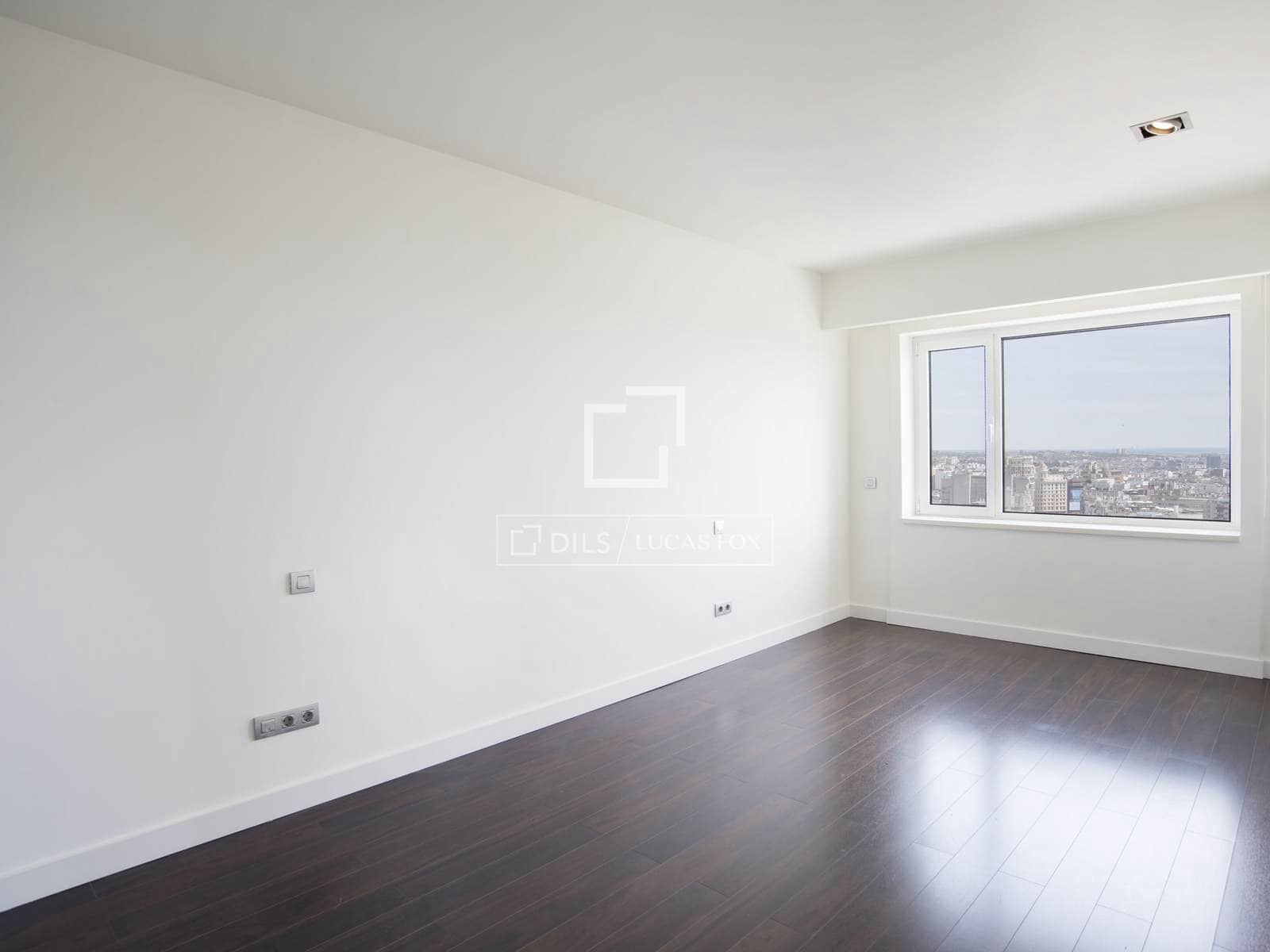 2 sypialnia Apartament do wynajęcia w Miasto Madryt z basenem garażem - 4 000 € (Ref: 9860783)