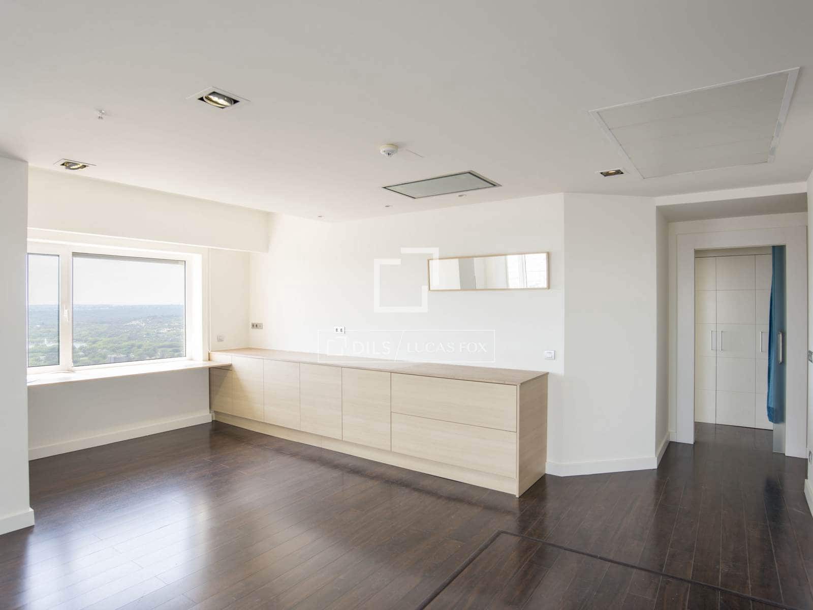2 sypialnia Apartament do wynajęcia w Miasto Madryt z basenem garażem - 4 000 € (Ref: 9860783)