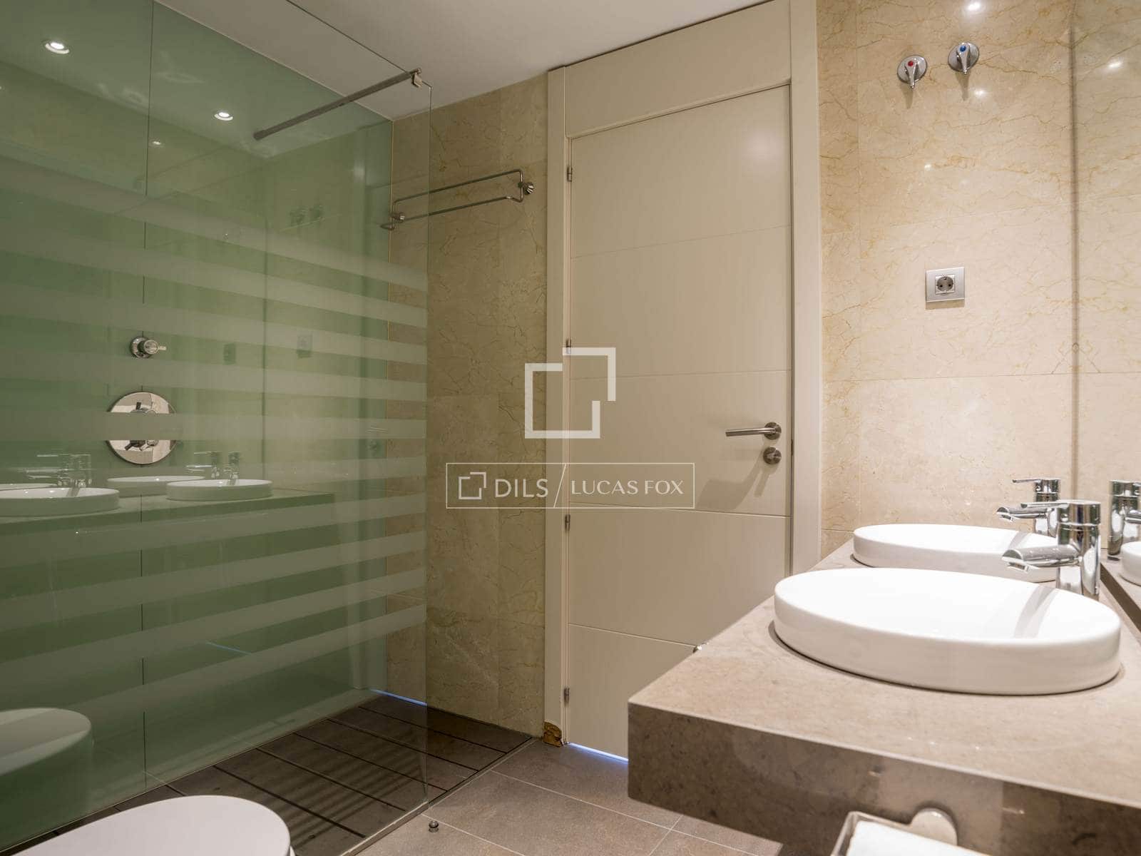 2 sypialnia Apartament do wynajęcia w Miasto Madryt z basenem garażem - 4 000 € (Ref: 9860783)