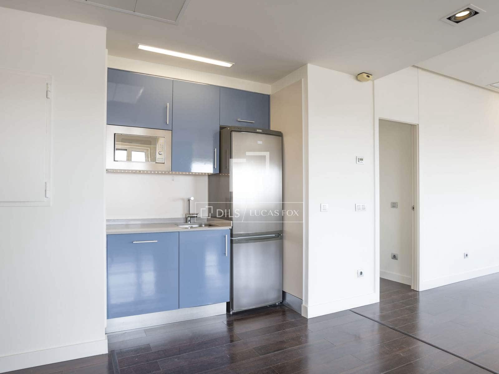 2 sypialnia Apartament do wynajęcia w Miasto Madryt z basenem garażem - 4 000 € (Ref: 9860783)