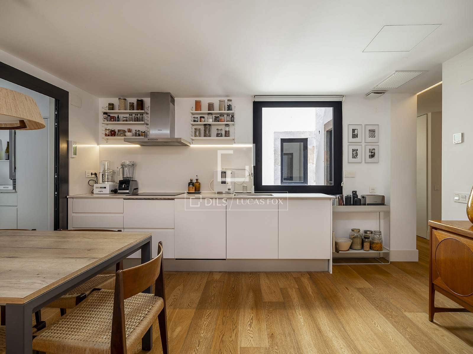2 bedroom Penthouse for rent in Barcelona city - € 3,000 (Ref: 9860938)