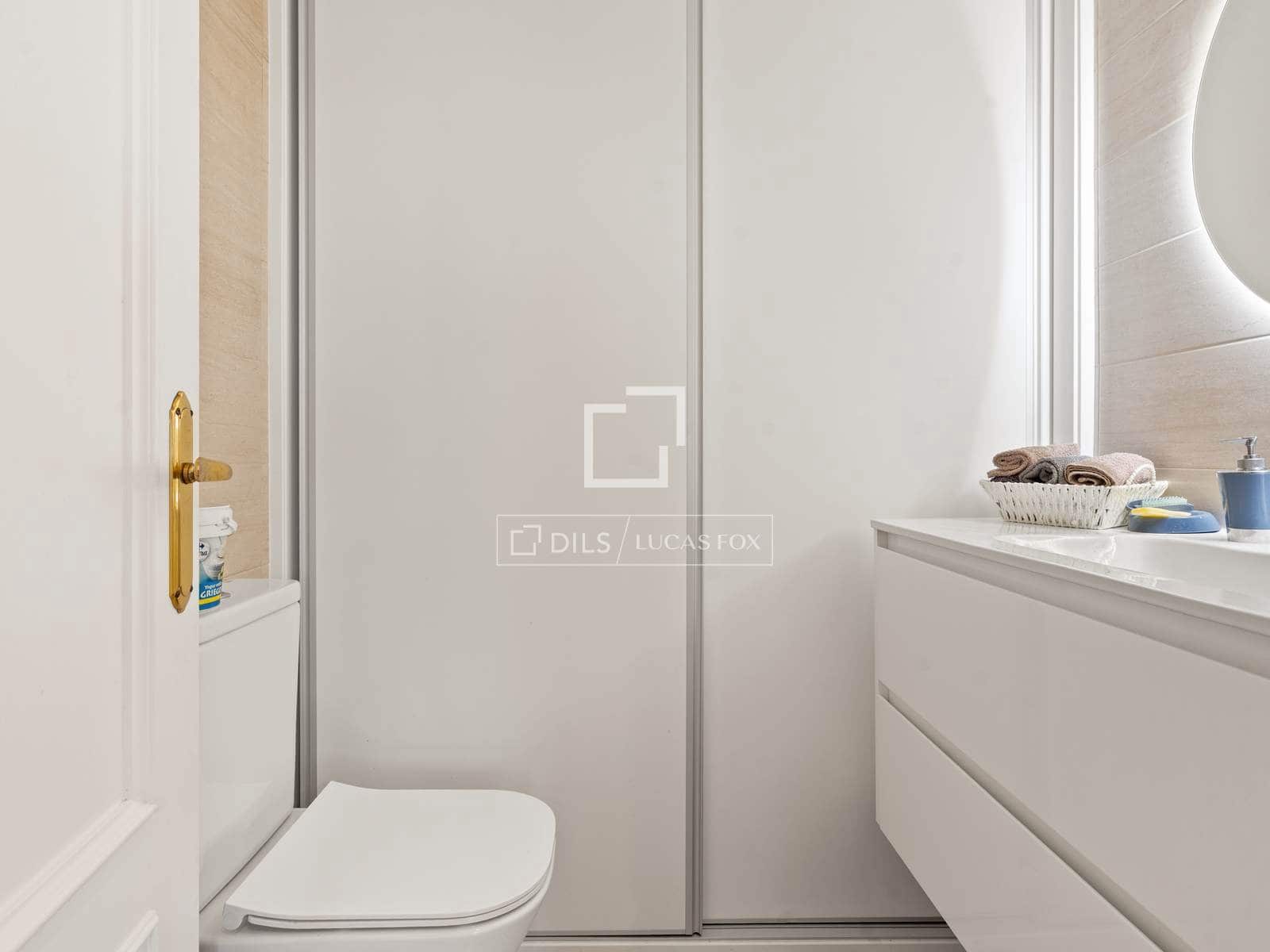 3 chambre Appartement à vendre à Estepona avec piscine garage - 759 000 € (Ref: 9860939)