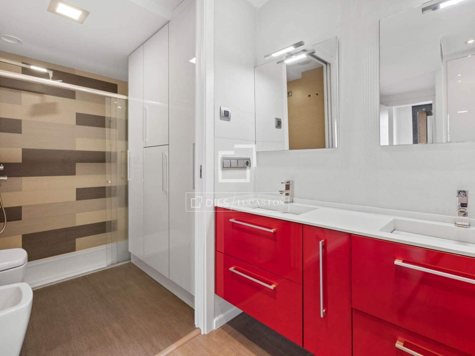 3 camera da letto Attico da affittare in Mislata con piscina garage - 2.500 € (Rif: 9860940)