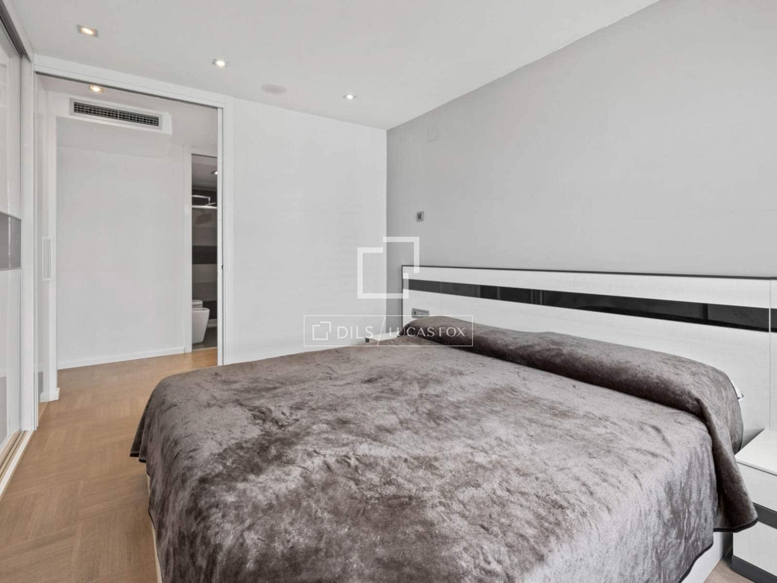 3 camera da letto Attico da affittare in Mislata con piscina garage - 2.500 € (Rif: 9860940)