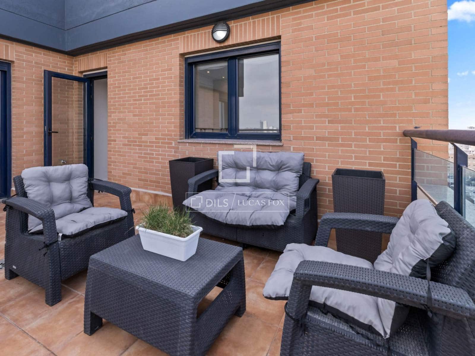3 camera da letto Attico da affittare in Mislata con piscina garage - 2.500 € (Rif: 9860940)
