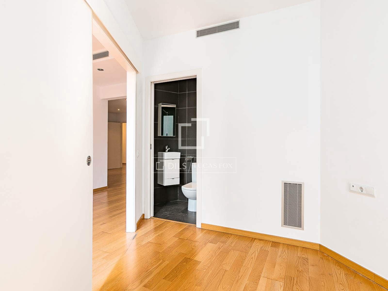 2 makuuhuone Huoneisto myytävänä paikassa Barcelona kaupunki - 540 000 € (Ref: 9861240)