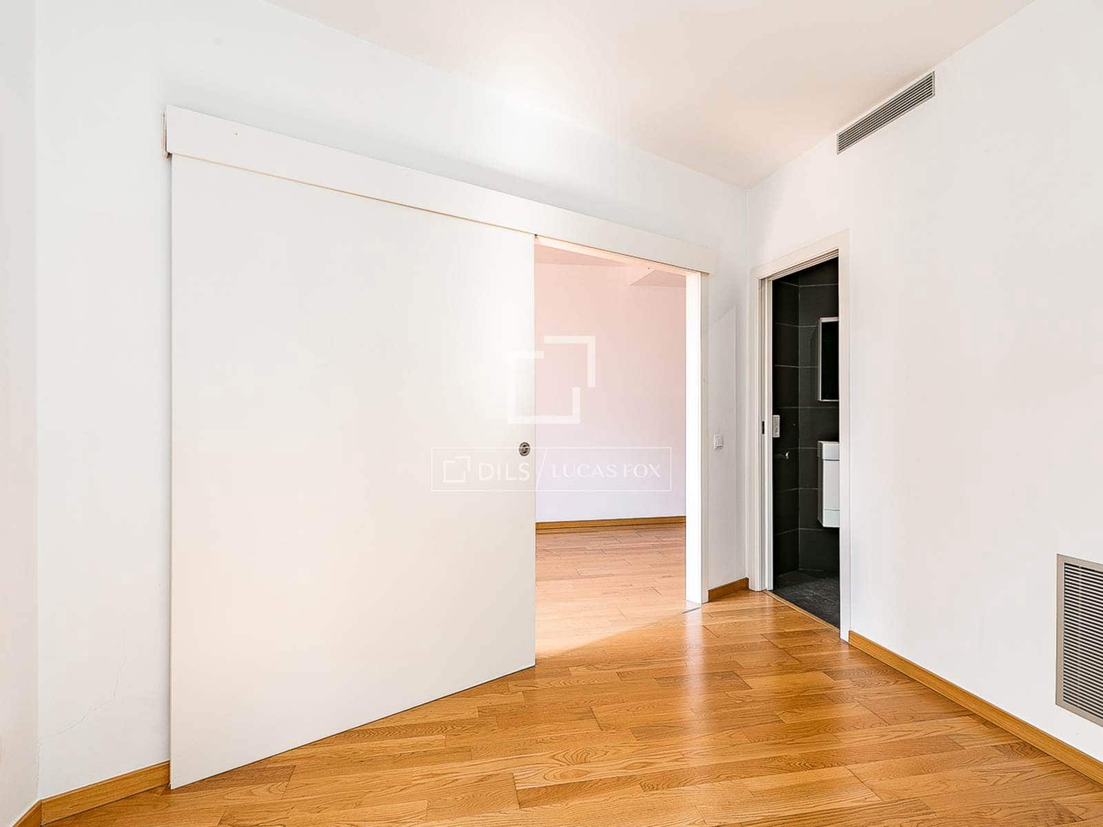 2 makuuhuone Huoneisto myytävänä paikassa Barcelona kaupunki - 540 000 € (Ref: 9861240)