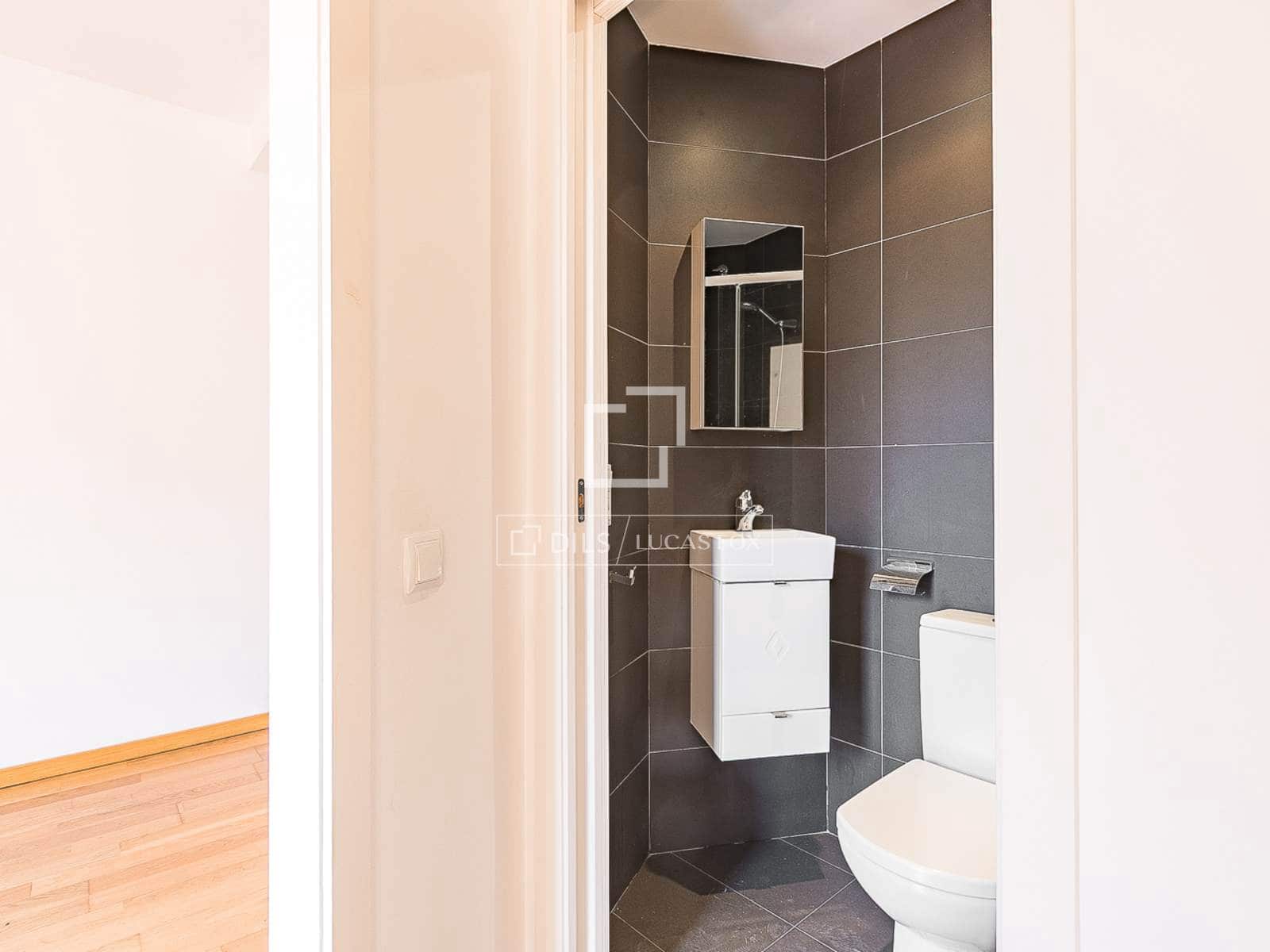 2 makuuhuone Huoneisto myytävänä paikassa Barcelona kaupunki - 540 000 € (Ref: 9861240)
