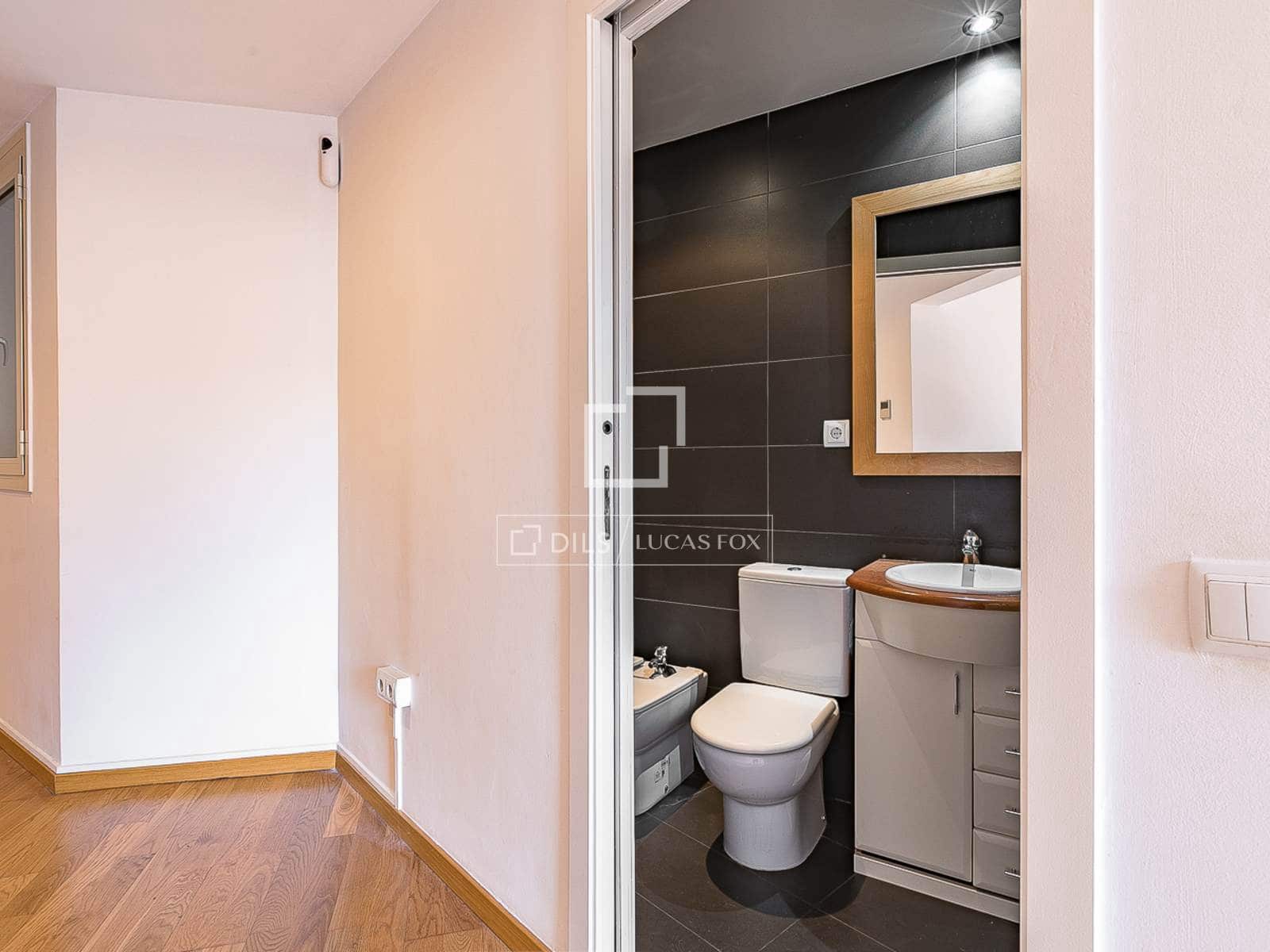2 makuuhuone Huoneisto myytävänä paikassa Barcelona kaupunki - 540 000 € (Ref: 9861240)