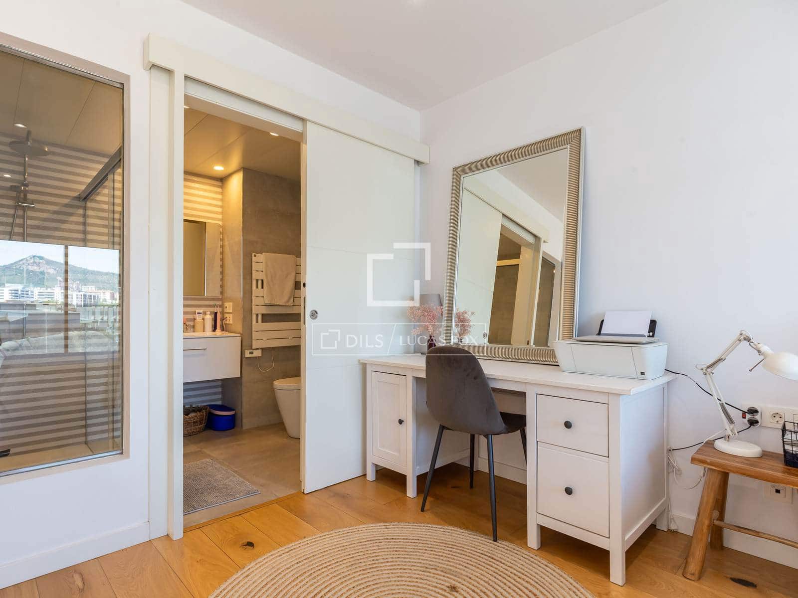 4 bedroom Apartment for sale in Sant Just Desvern with pool garage - € 835,000 (Ref: 9861244)