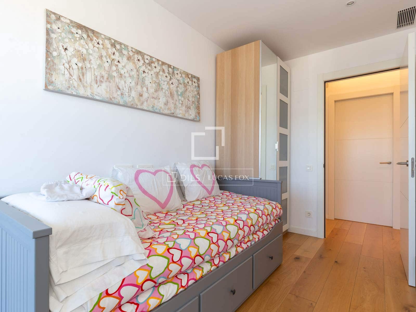 4 bedroom Apartment for sale in Sant Just Desvern with pool garage - € 835,000 (Ref: 9861244)