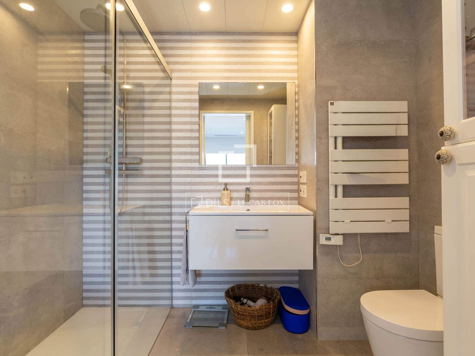 4 bedroom Apartment for sale in Sant Just Desvern with pool garage - € 835,000 (Ref: 9861244)