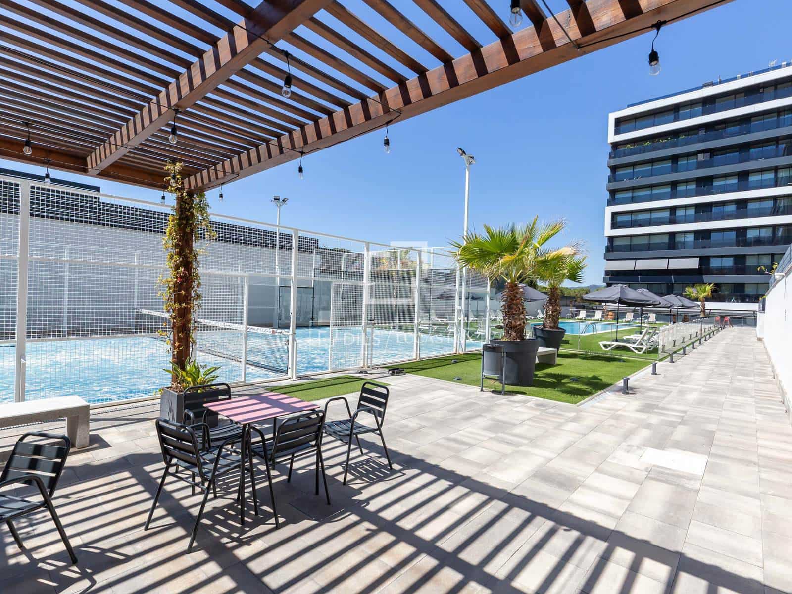 4 bedroom Apartment for sale in Sant Just Desvern with pool garage - € 835,000 (Ref: 9861244)