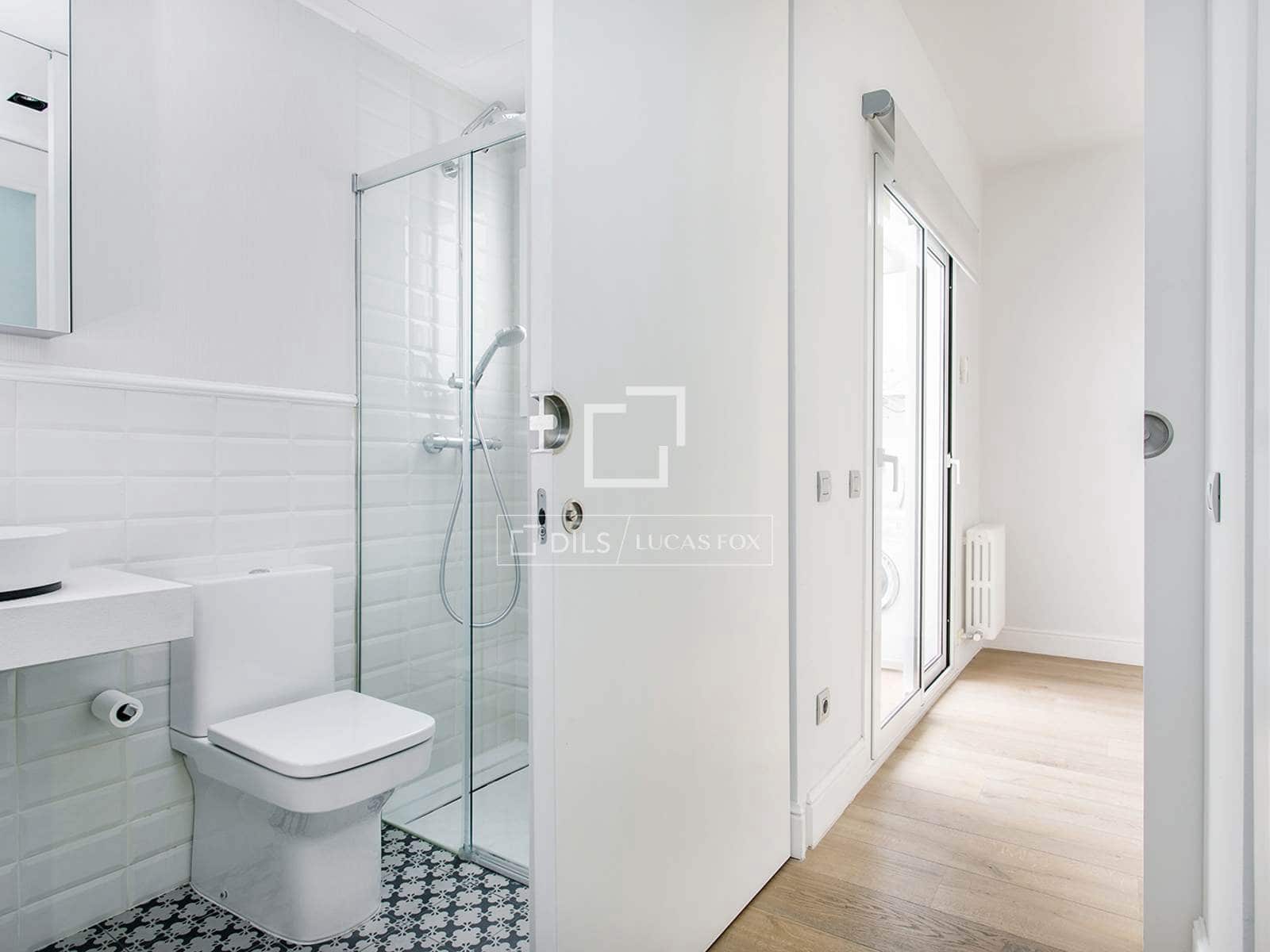 3 bedroom Penthouse for rent in Barcelona city - € 2,620 (Ref: 9862447)