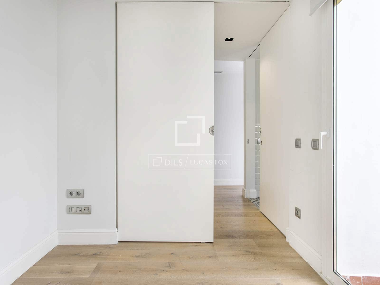 3 bedroom Penthouse for rent in Barcelona city - € 2,620 (Ref: 9862447)