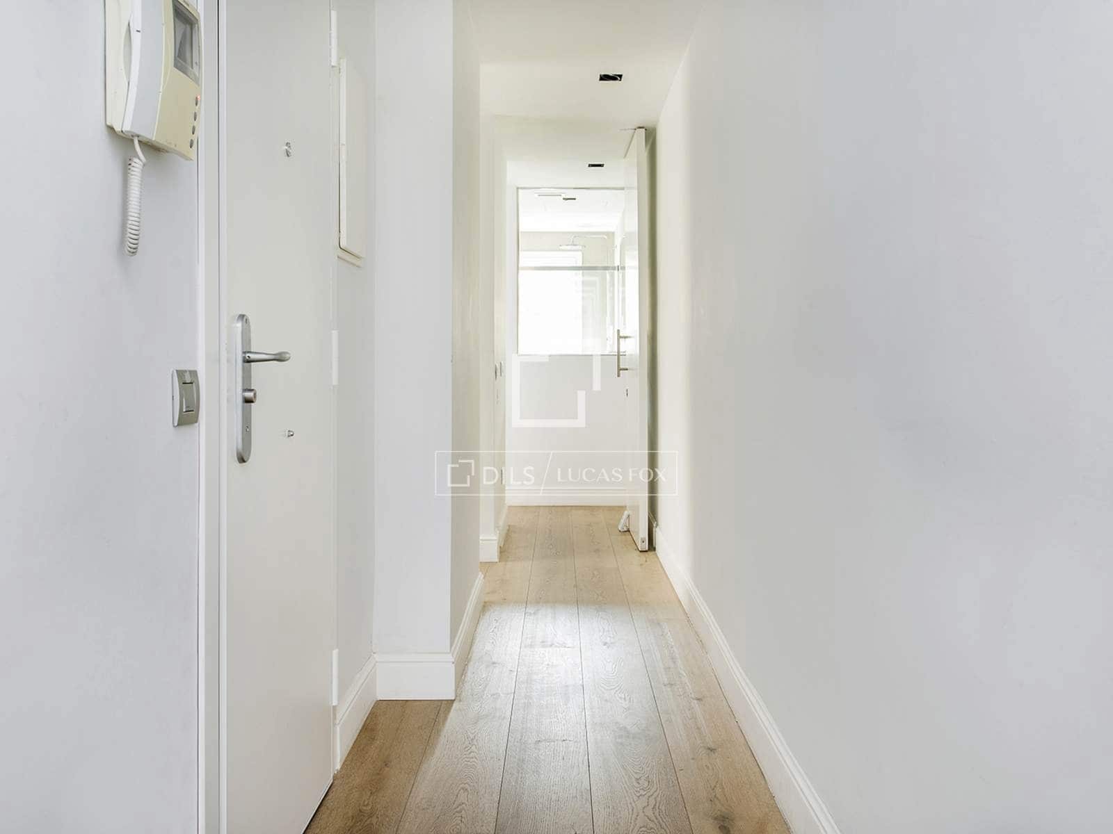 3 bedroom Penthouse for rent in Barcelona city - € 2,620 (Ref: 9862447)