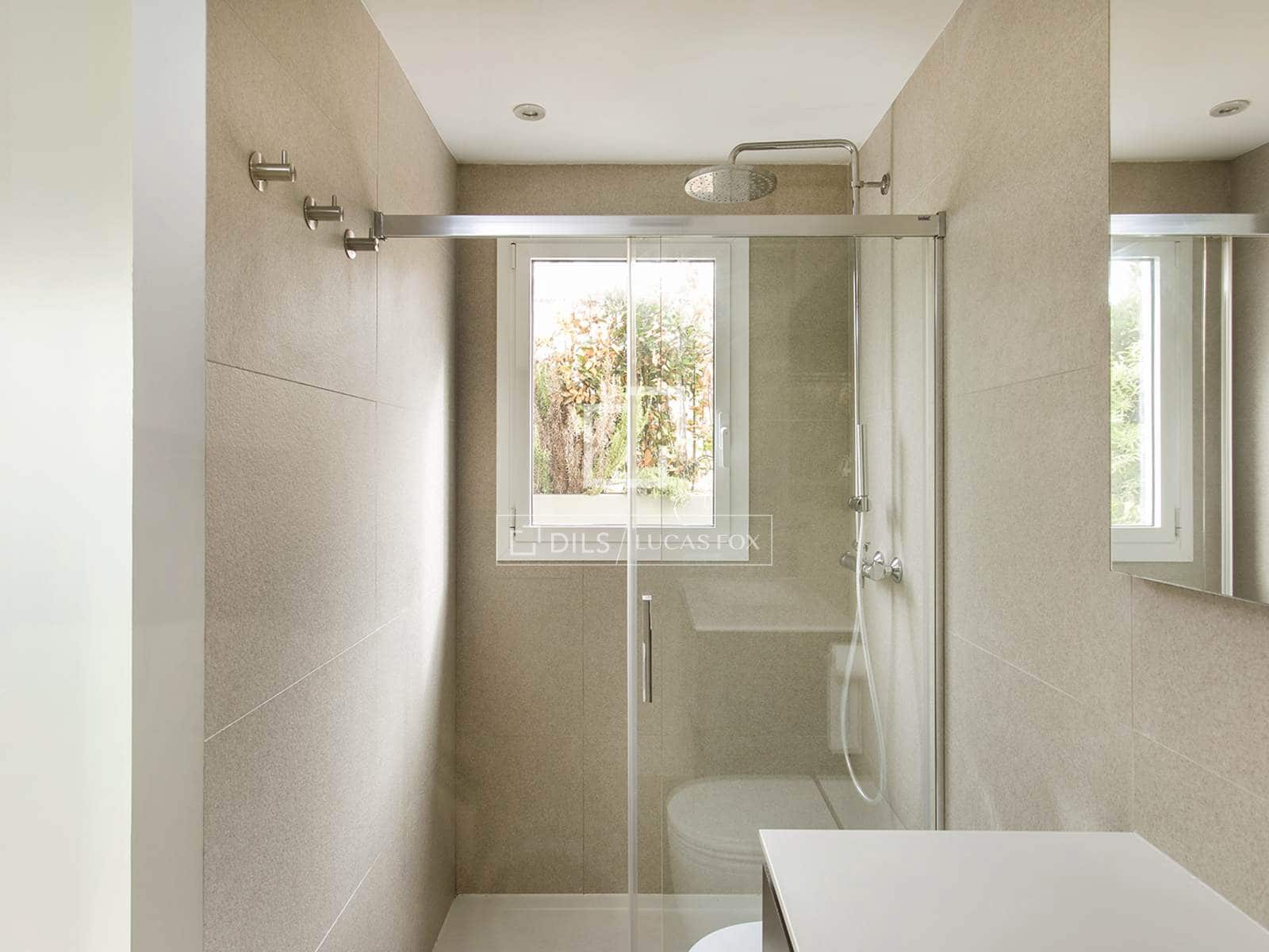 3 bedroom Penthouse for rent in Barcelona city - € 2,620 (Ref: 9862447)