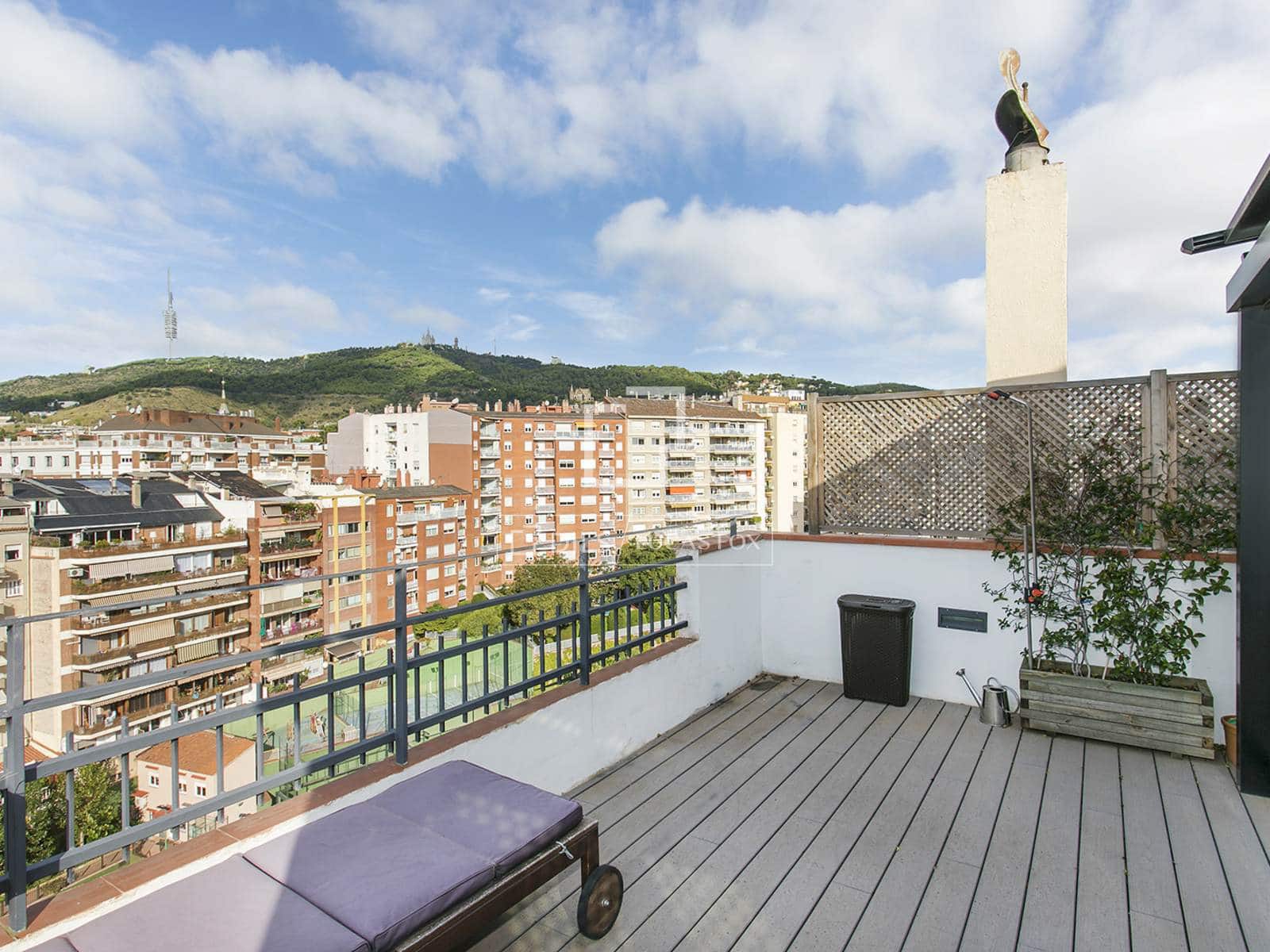 3 bedroom Penthouse for rent in Barcelona city - € 2,620 (Ref: 9862447)