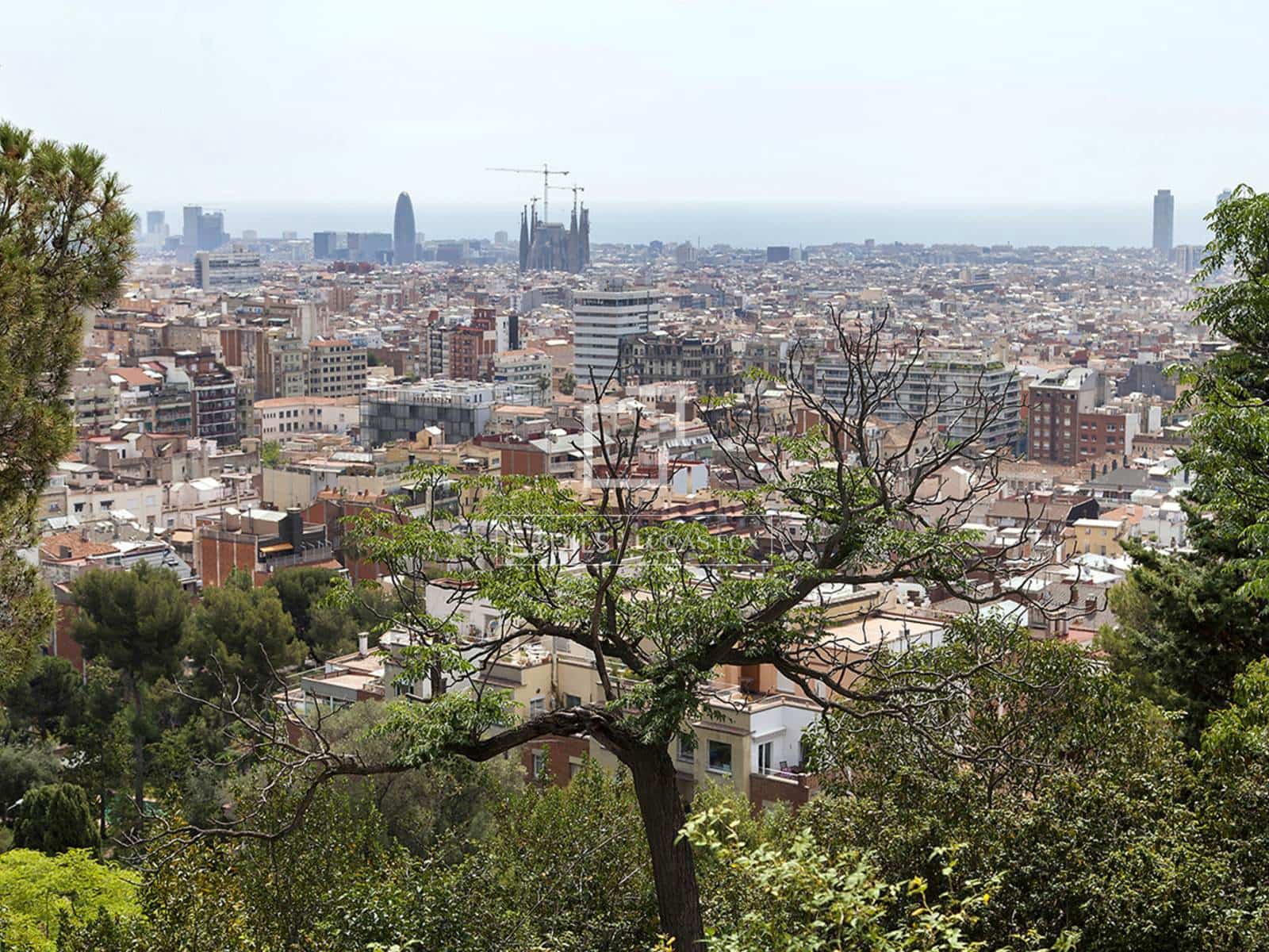 3 bedroom Penthouse for rent in Barcelona city - € 2,620 (Ref: 9862447)