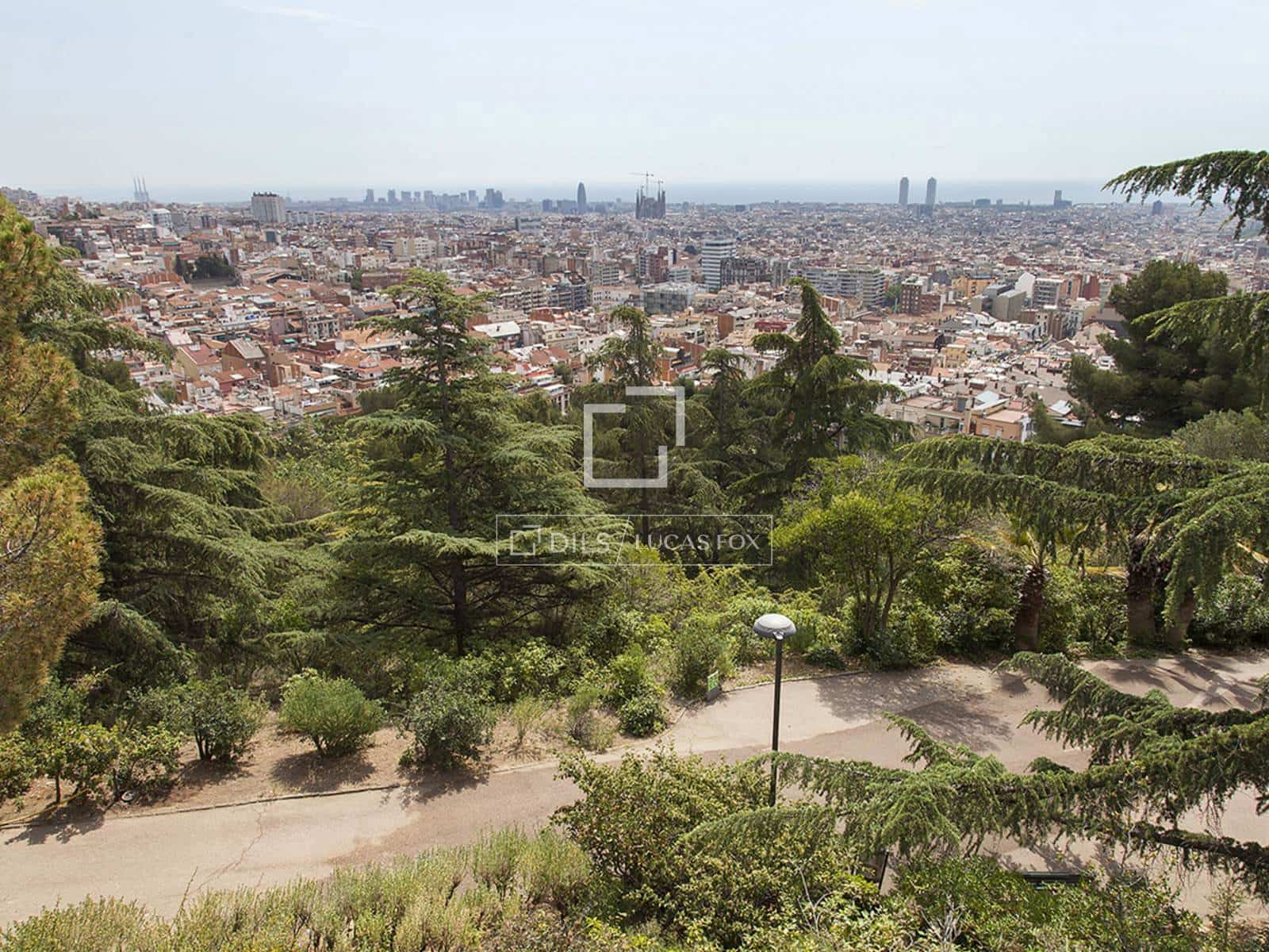 3 bedroom Penthouse for rent in Barcelona city - € 2,620 (Ref: 9862447)