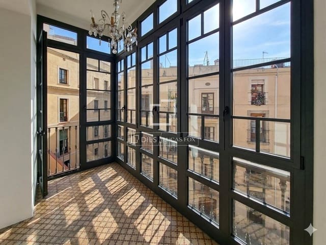 Apartamento de 4 habitaciones en Barcelona ciudad en venta - 675.000 € (Ref: 9862449)