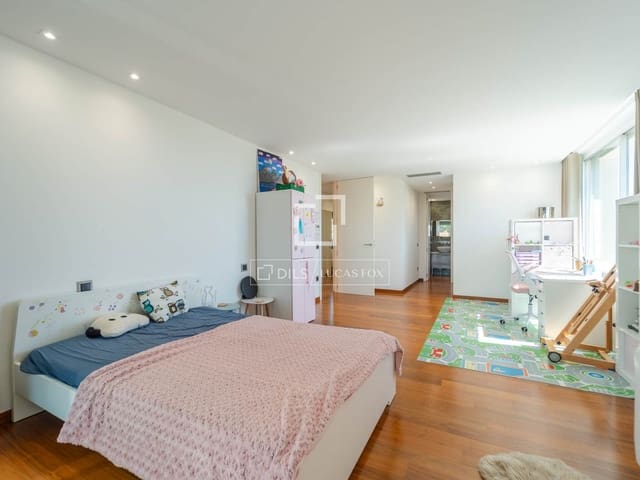 7 chambre Villa/Maison à vendre à Riba-roja de Túria avec piscine garage - 825 000 € (Ref: 9863539)