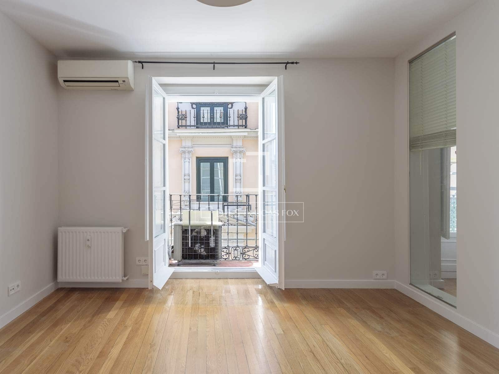 2 sovrum Lägenhet att hyra i Madrid stad - 2 200 € (Ref: 9863540)