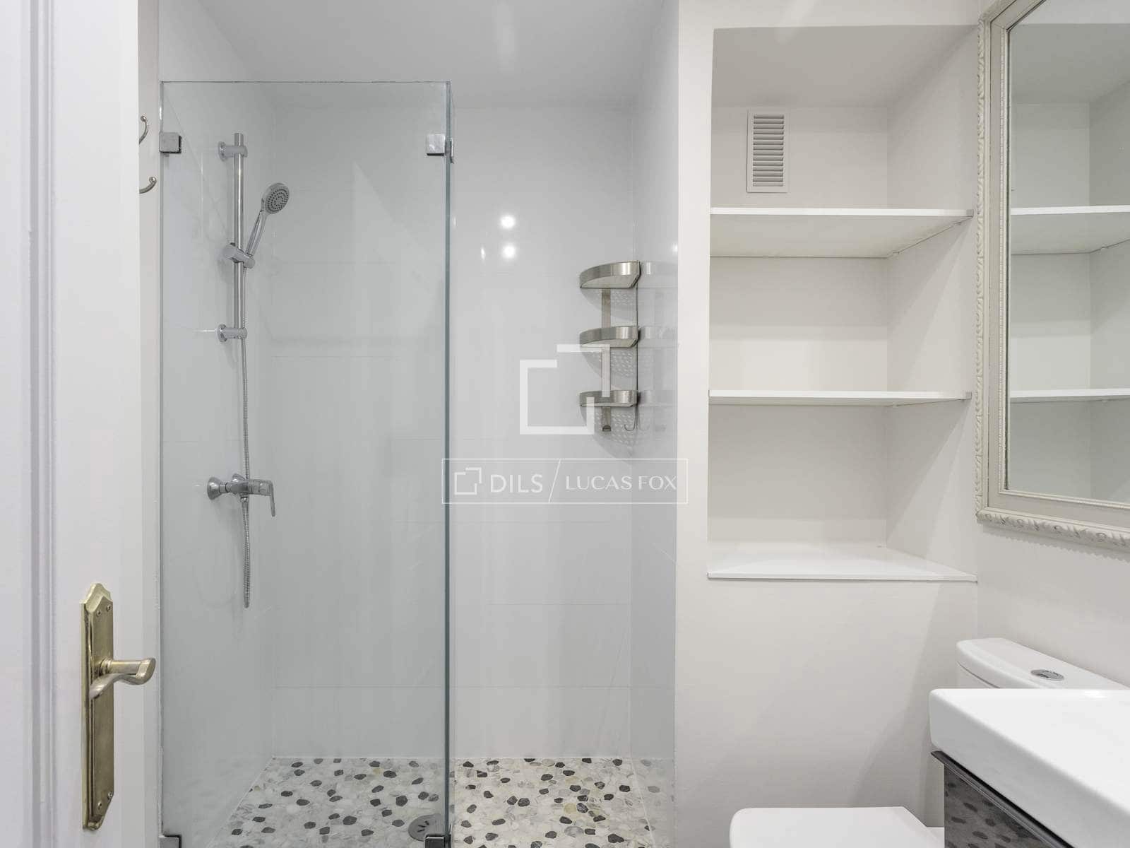 2 sovrum Lägenhet att hyra i Madrid stad - 2 200 € (Ref: 9863540)