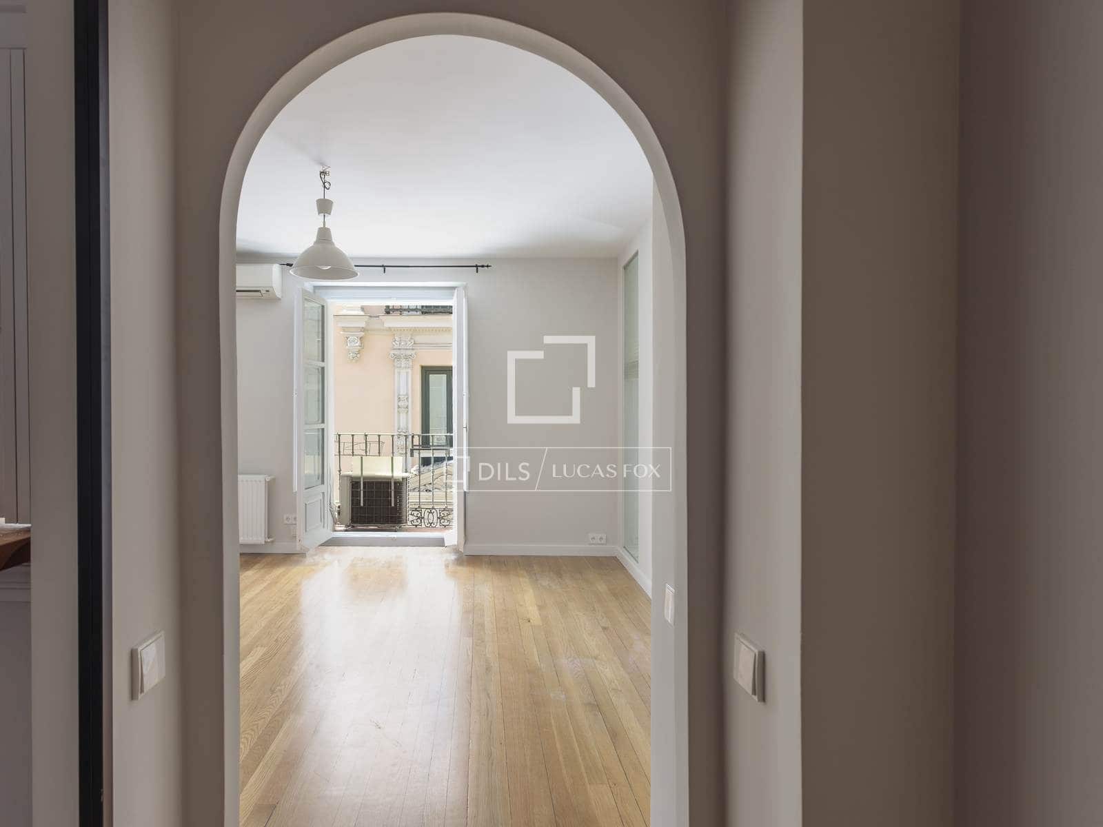 2 sovrum Lägenhet att hyra i Madrid stad - 2 200 € (Ref: 9863540)