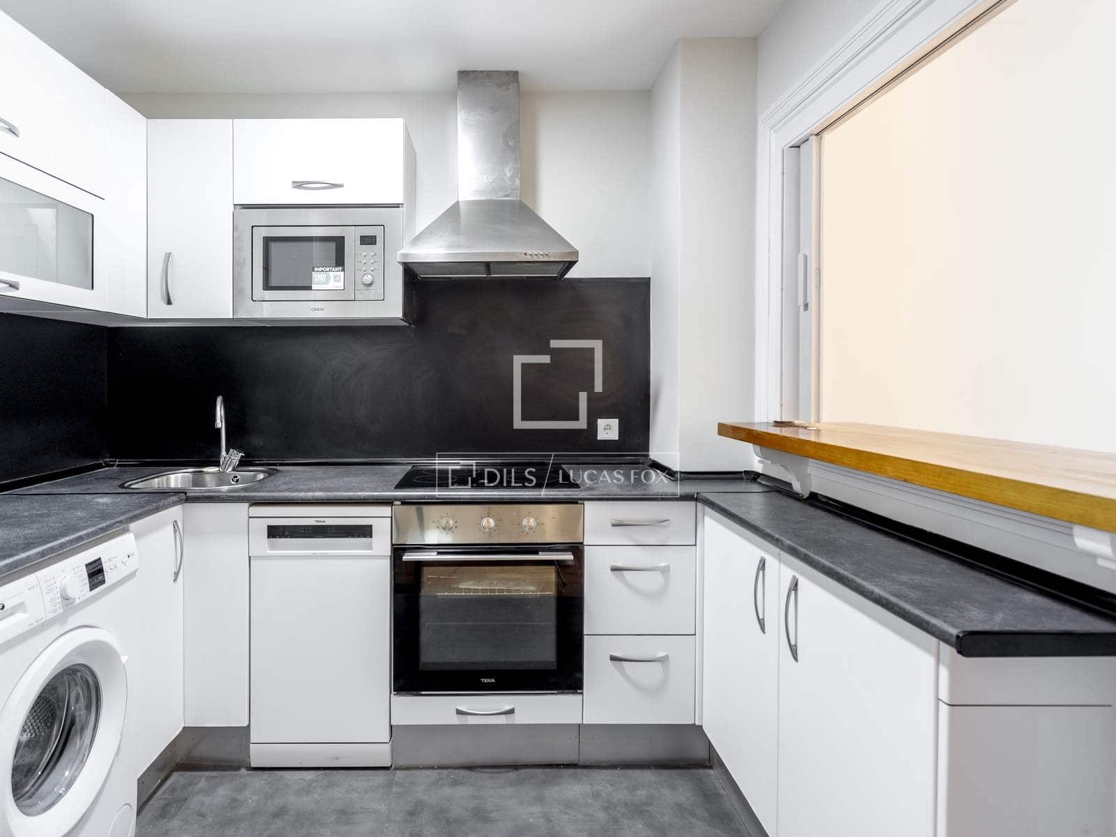 2 sovrum Lägenhet att hyra i Madrid stad - 2 200 € (Ref: 9863540)