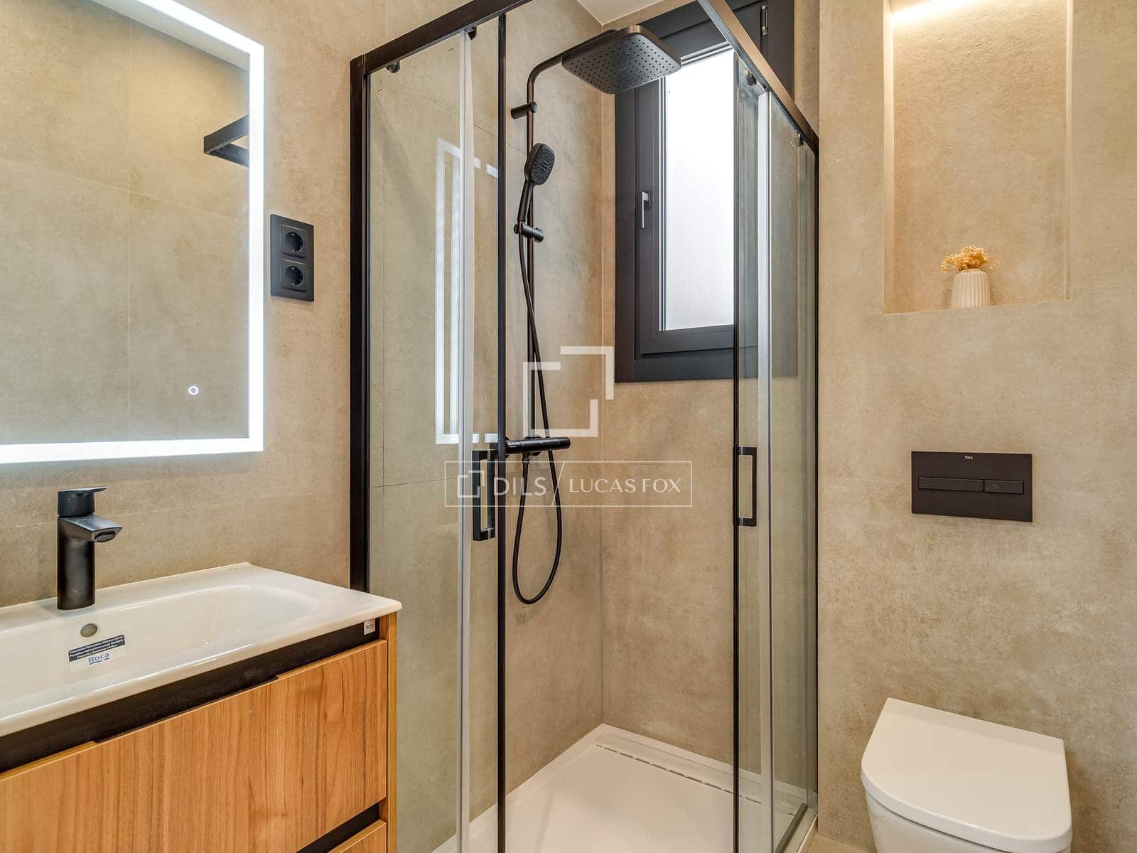 3 makuuhuone Huoneisto myytävänä paikassa Barcelona kaupunki - 730 000 € (Ref: 9863621)