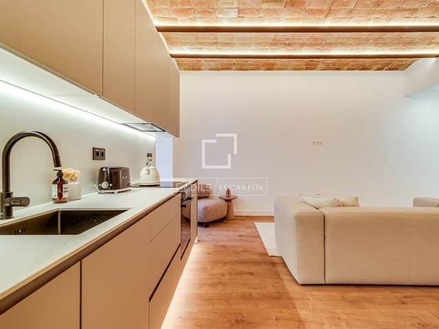 3 makuuhuone Huoneisto myytävänä paikassa Barcelona kaupunki - 730 000 € (Ref: 9863621)