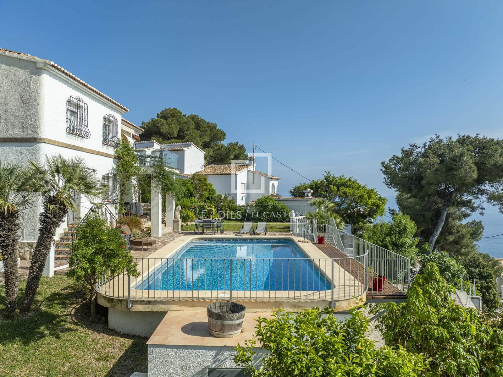 5 Zimmer Villa zu verkaufen in Javea / Xabia mit Pool Garage - 1.340.000 € (Ref: 9863622)