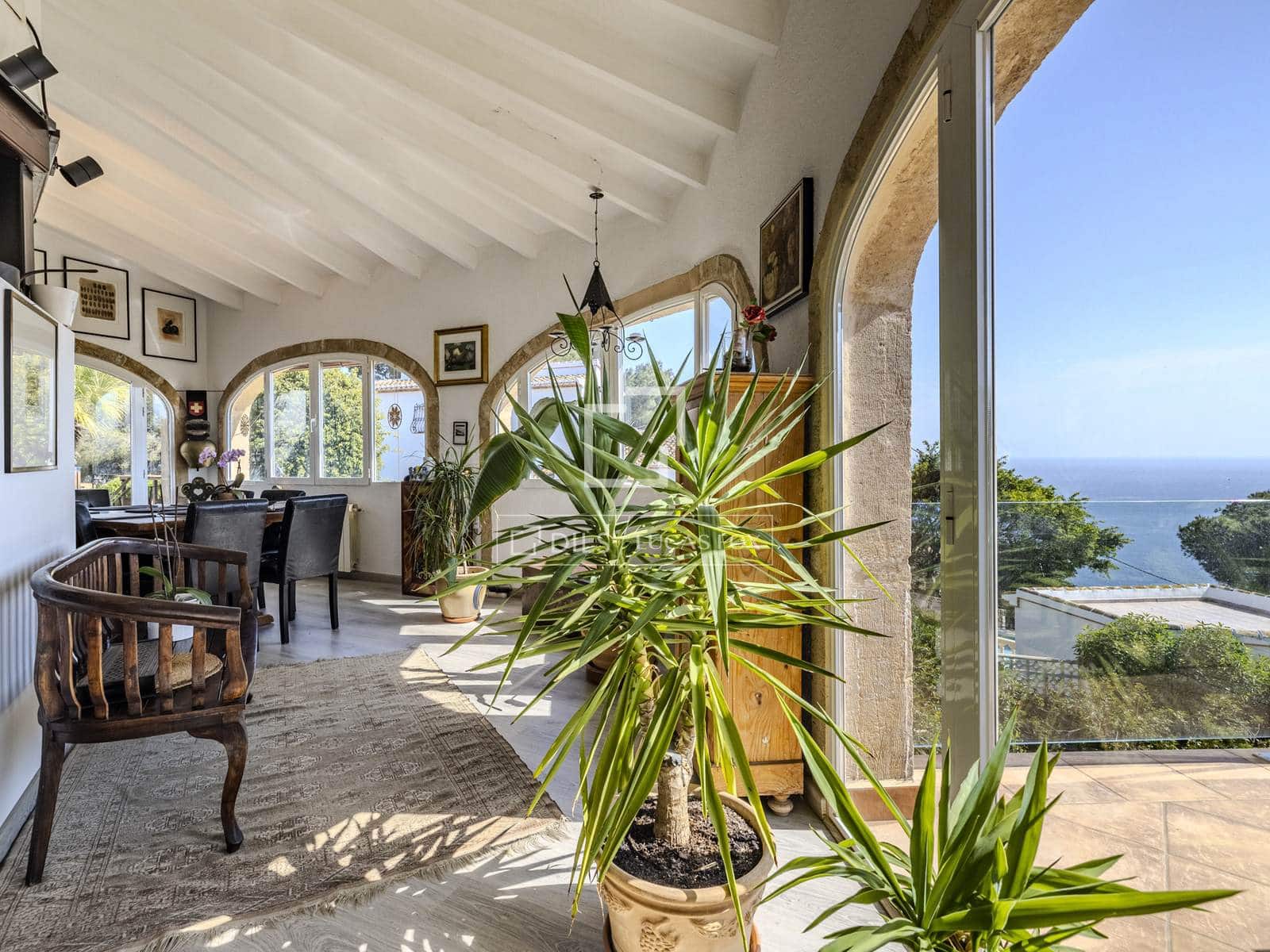 5 Zimmer Villa zu verkaufen in Javea / Xabia mit Pool Garage - 1.340.000 € (Ref: 9863622)