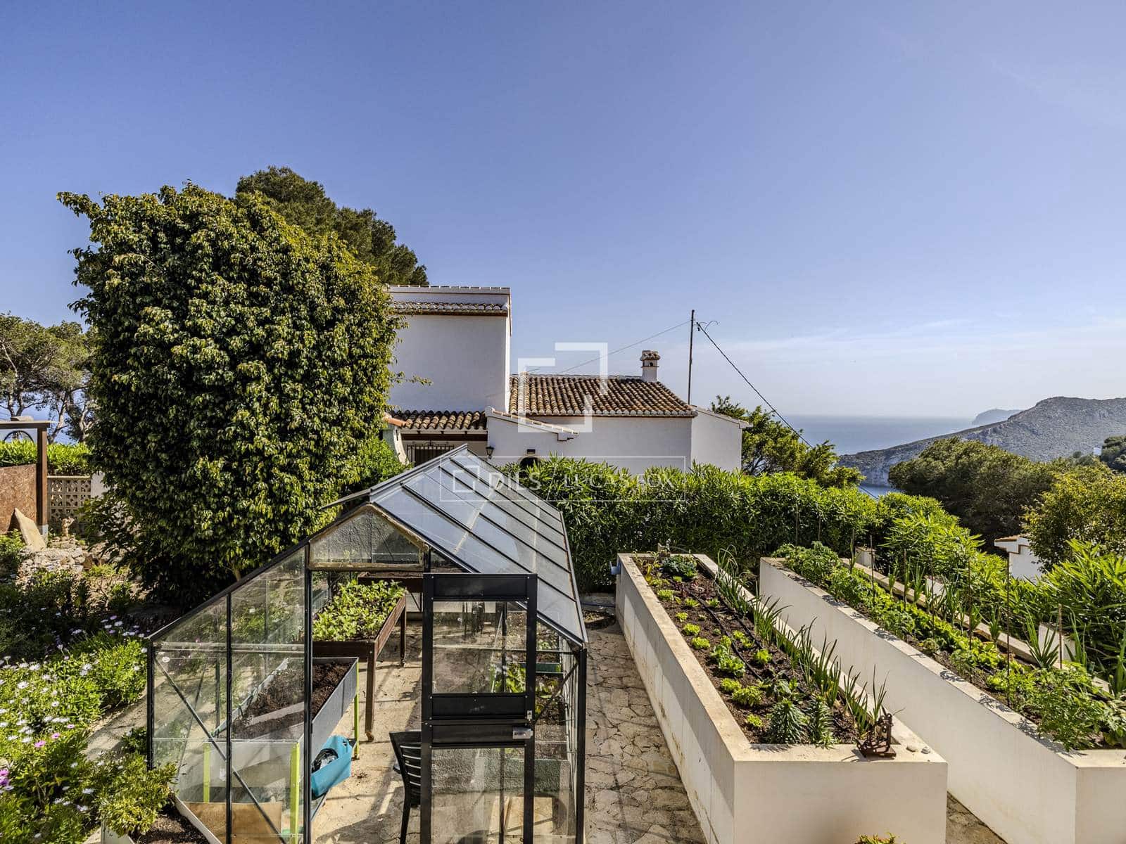 5 Zimmer Villa zu verkaufen in Javea / Xabia mit Pool Garage - 1.340.000 € (Ref: 9863622)
