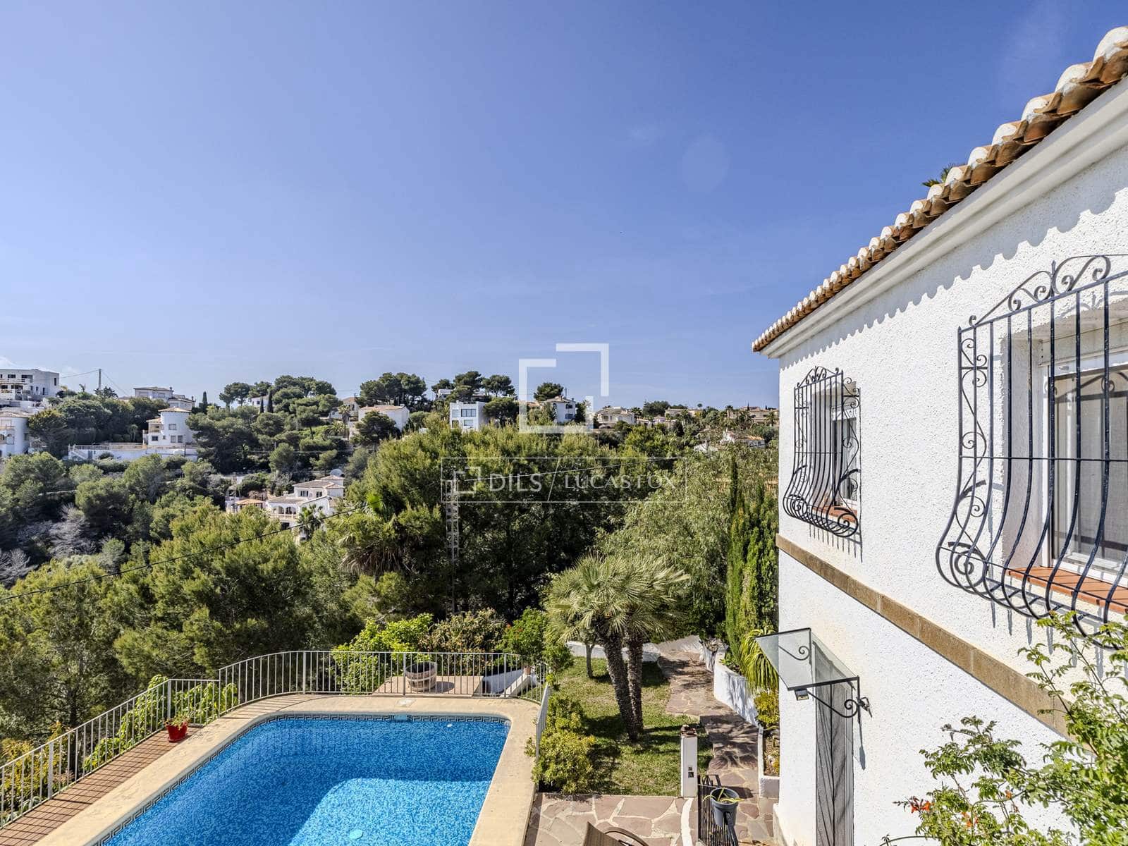 5 Zimmer Villa zu verkaufen in Javea / Xabia mit Pool Garage - 1.340.000 € (Ref: 9863622)